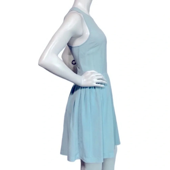 Babaton Aritzia Light Blue 100% Silk Fit and Flare Sleeveless Dress Size 6 - Picture 4 of 8